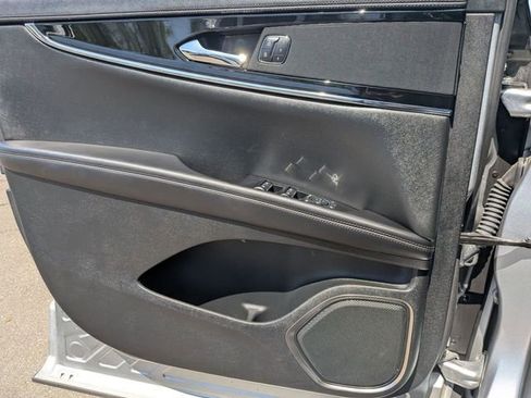 Certified 2023 Lincoln Nautilus Reserve AWD/4WD image 15