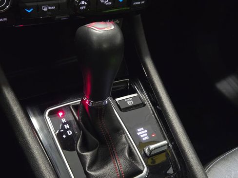 Certified 2022 Jeep Compass Trailhawk w/ Sun and Sound Group image 10