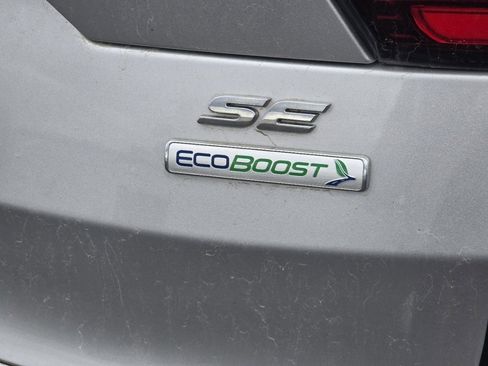 Used 2019 Ford Escape SE image 9