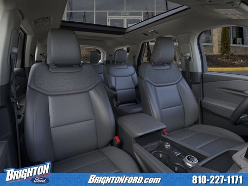 Used 2026 Ford Explorer Active w/ Active Comfort Package AWD/4WD image 10