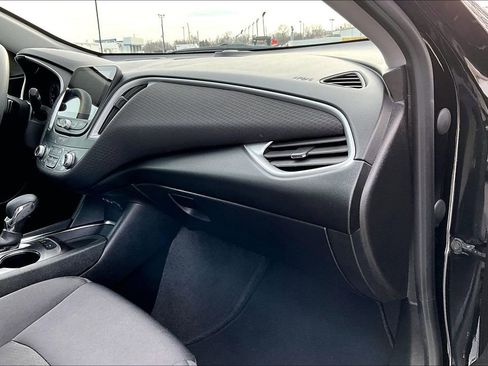 Used 2024 Chevrolet Malibu LT image 14