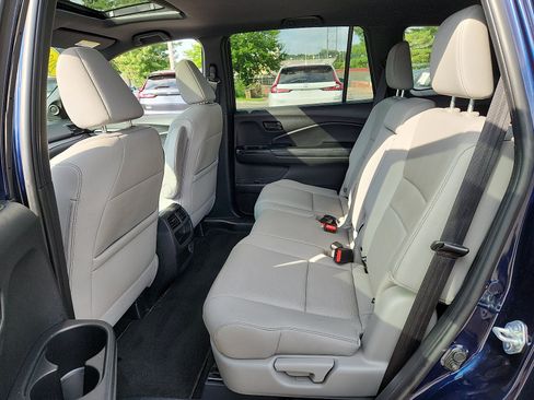 Used 2023 Honda Passport EX-L image 11