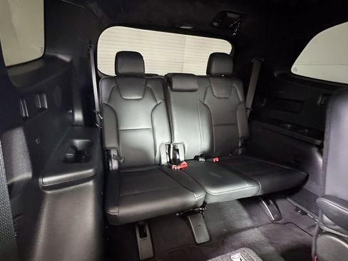 Used 2024 Kia Telluride SX Prestige X-Line AWD/4WD image 9