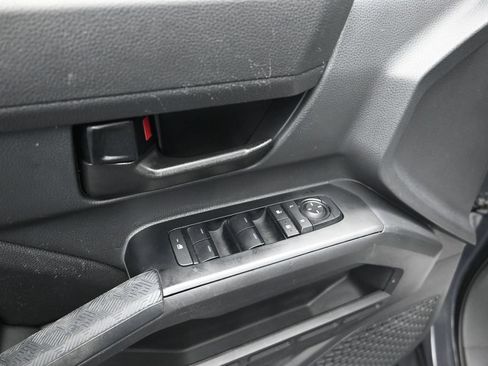 Used 2025 Toyota Tacoma SR5 RWD image 10