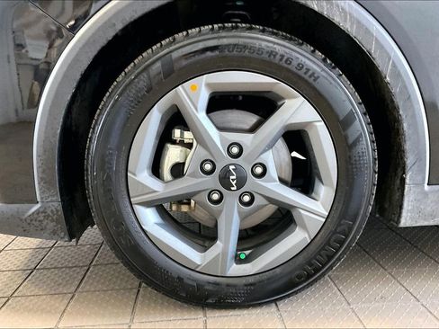 Used 2025 Kia K4 FWD image 30