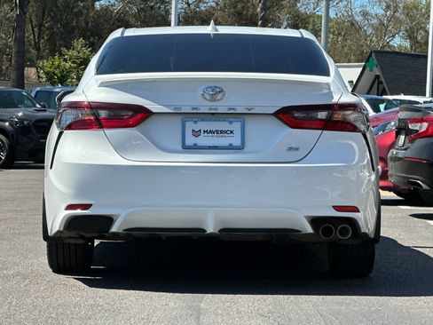 Used 2023 Toyota Camry SE FWD image 4