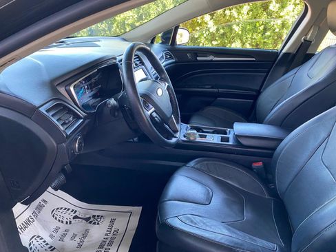Used 2020 Ford Fusion Titanium AWD/4WD image 29