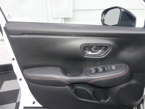 Used 2023 Honda HR-V Sport image 18