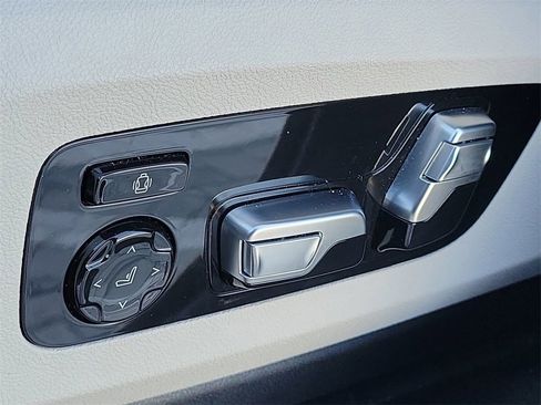 Used 2024 BMW X6 M Competition image 27