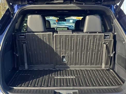 New 2026 Toyota Highlander XSE image 9