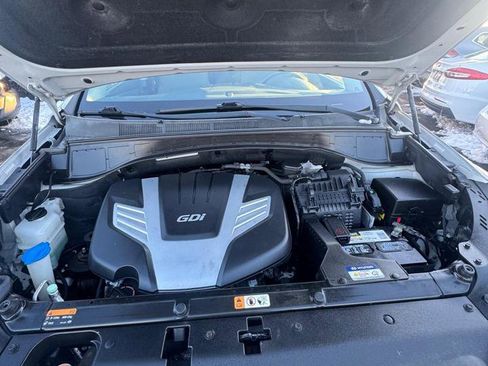 Used 2017 Hyundai Santa Fe SE w/ Cargo Package image 24