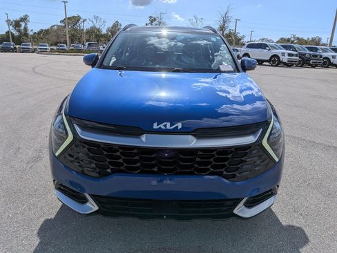 Certified 2023 Kia Sportage SX image 3