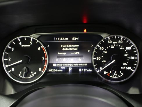 Used 2022 Nissan Rogue SV w/ SV Premium Package AWD/4WD image 14