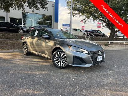 Used 2023 Nissan Altima 2.5 SV