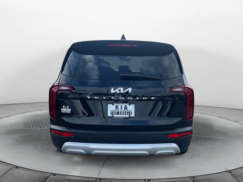 Used 2022 Kia Telluride LX AWD/4WD image 4