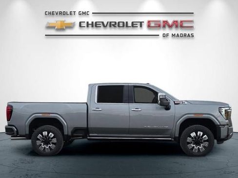 New 2026 GMC Sierra 2500 Denali w/ Denali Reserve Package AWD/4WD image 2
