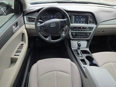 Used 2016 Hyundai Sonata SE w/ Cargo Package FWD image 17