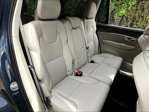 New 2026 Volvo XC90 B6 Ultra w/ Protection Package AWD/4WD image 16