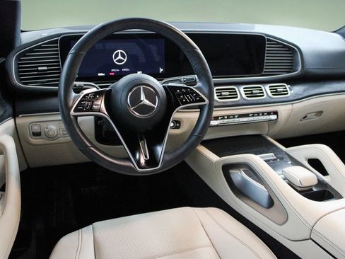 Used 2024 Mercedes-Benz GLE 450 4MATIC image 17