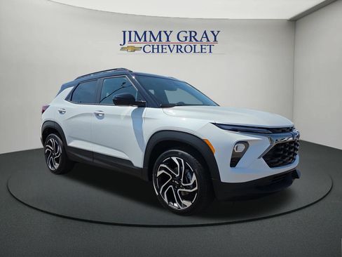 New 2026 Chevrolet TrailBlazer RS w/ Convenience Package FWD image 7