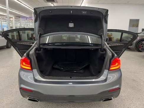 Used 2018 BMW 530i xDrive AWD/4WD image 35