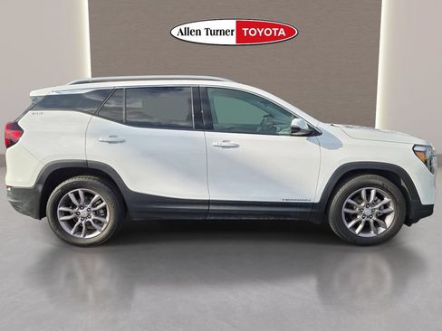 Used 2022 GMC Terrain SLT FWD image 5