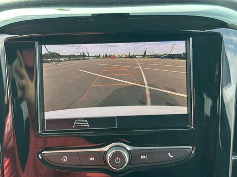 Used 2021 Chevrolet Traverse LS FWD image 29