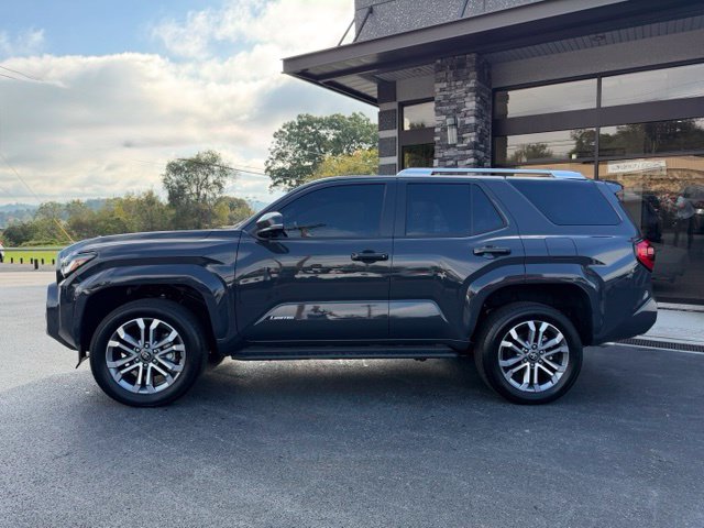 Used 2026 Toyota 4Runner Limited AWD/4WD image 10