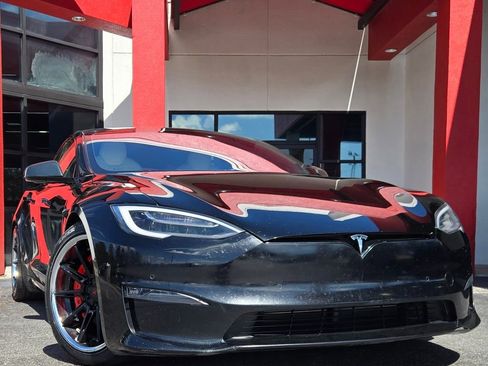 Used 2022 Tesla Model S Base image 11