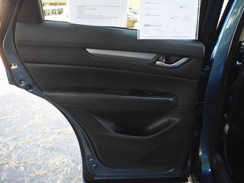 Used 2018 MAZDA CX-5 Touring image 18