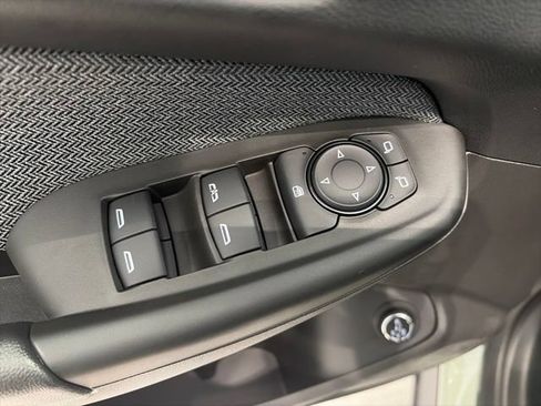 New 2026 Chevrolet TrailBlazer LT w/ Convenience Package AWD/4WD image 9