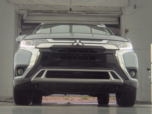 Used 2019 Mitsubishi Outlander SEL FWD image 4