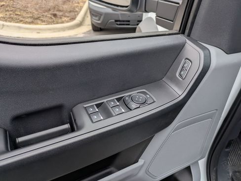 New 2026 Ford F550 2WD Crew Cab Super Duty w/ XL Chrome Package image 14