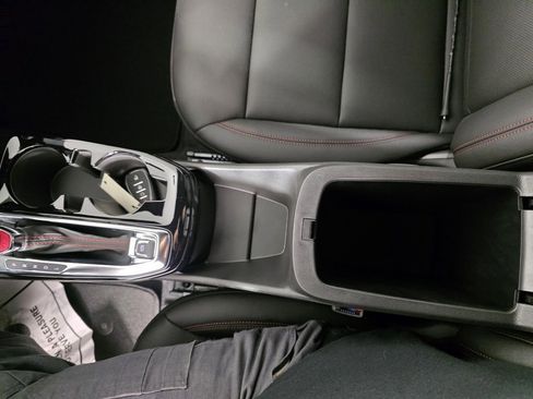 New 2026 Chevrolet Trax RS w/ Sunroof Package image 23