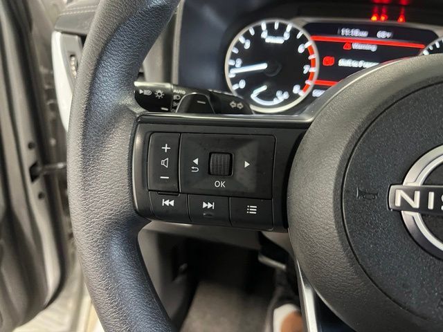 Used 2024 Nissan Rogue S AWD/4WD image 27