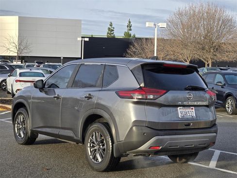 Used 2023 Nissan Rogue S image 6