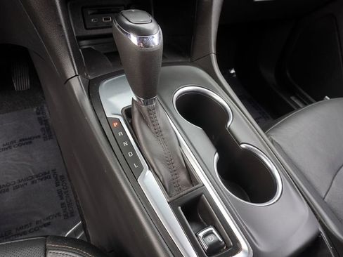 Used 2020 Chevrolet Equinox Premier image 18