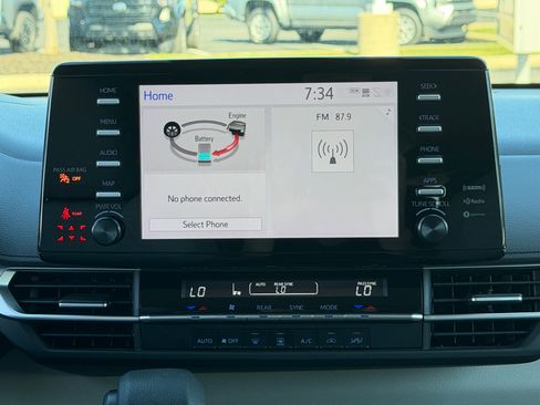 Used 2022 Toyota Sienna LE FWD image 22