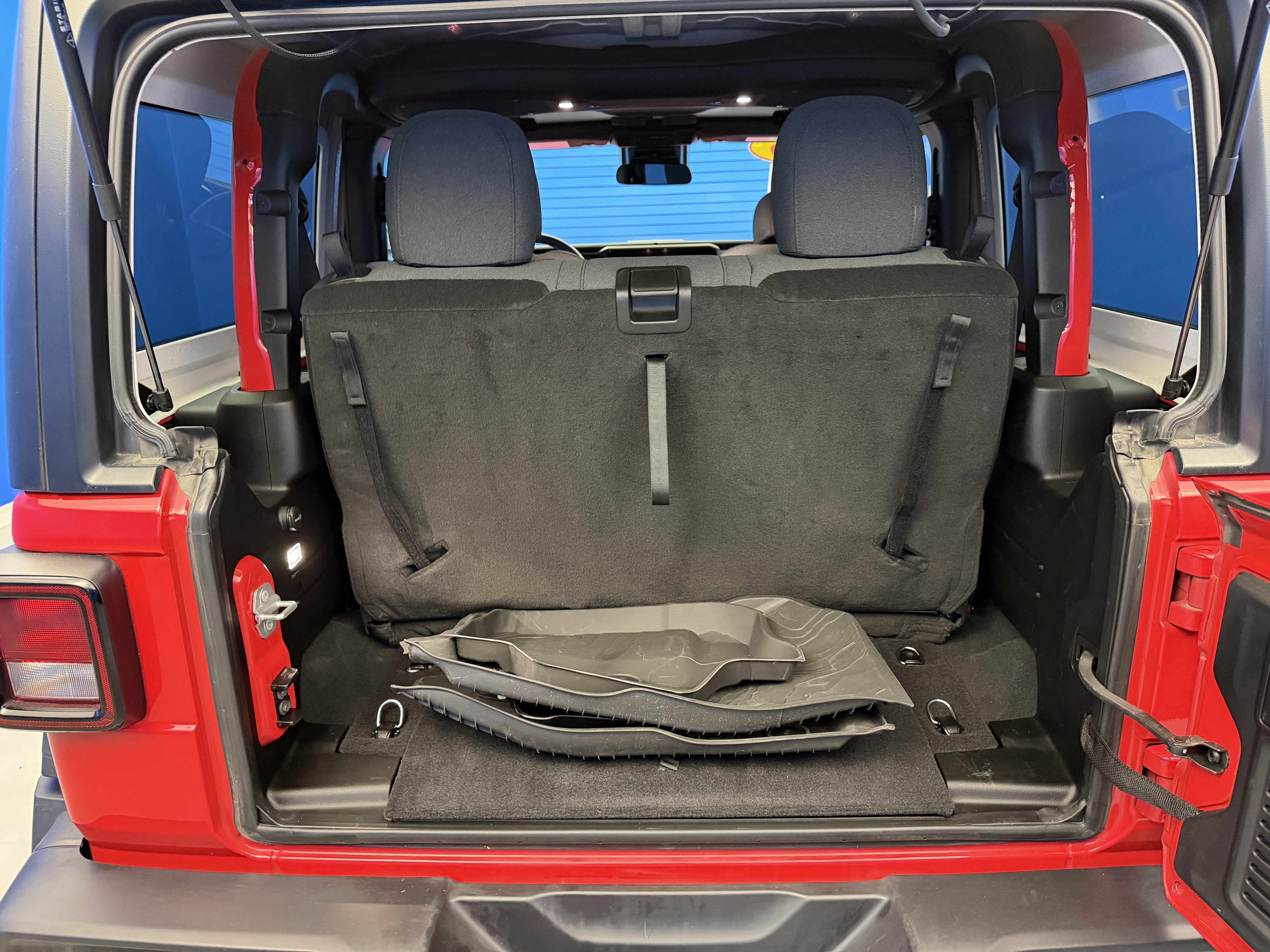 Used 2025 Jeep Wrangler Sport AWD/4WD image 26
