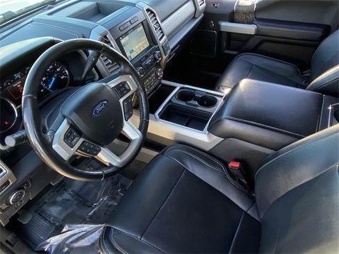 Used 2017 Ford F450 Lariat w/ Lariat Value Package image 5