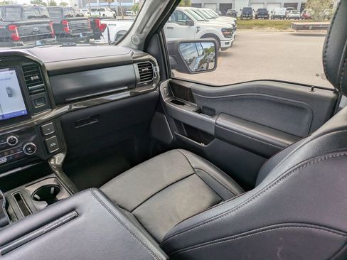 Used 2021 Ford F150 Lariat w/ Equipment Group 502A High image 17