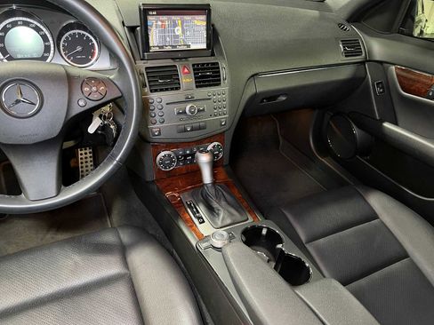 Used 2011 Mercedes-Benz C 300 4MATIC Sedan image 32