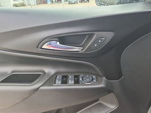 Used 2024 Chevrolet Equinox LT FWD image 13