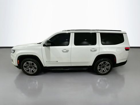 Used 2024 Jeep Wagoneer Series II RWD image 4