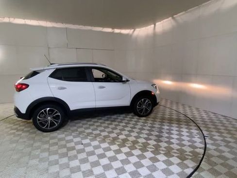 Used 2023 Buick Encore GX Select w/ Safety Package II AWD/4WD image 9