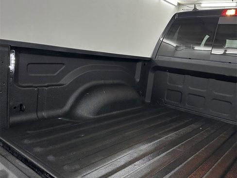 Used 2018 RAM 1500 Laramie Longhorn w/ Convenience Group image 33