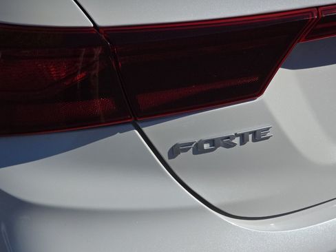 Used 2023 Kia Forte LXS FWD image 25