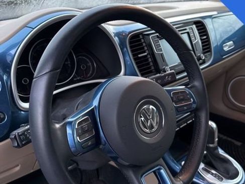 Used 2019 Volkswagen Beetle 2.0T SE image 11