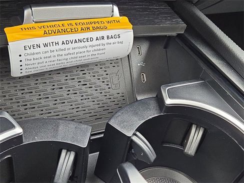 New 2026 Mercedes-Benz GLS 450 4MATIC image 15