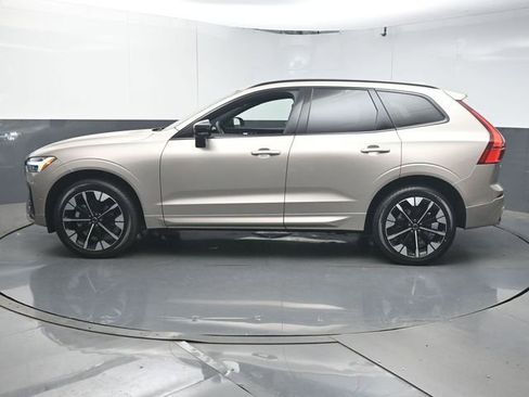 New 2026 Volvo XC60 B5 Plus w/ Protection Package Premier AWD/4WD image 5